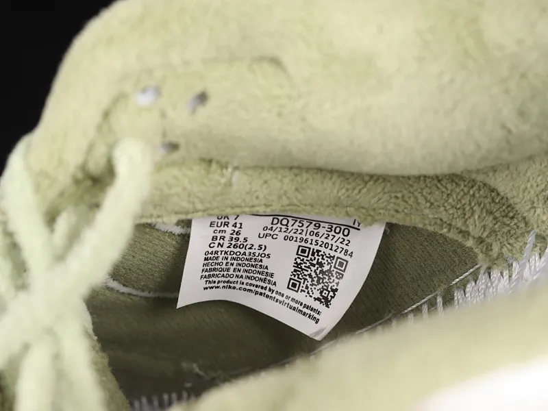 All categories Nk SB Dunk series Nk SB Dunk Low low-top sneakers C version Nk SB Dunk Low wool white green SB low-top sports and leisure sneakers DQ7579-300
